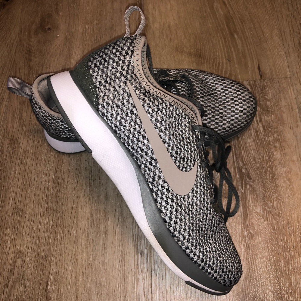 Nike Dual-Tone Racer